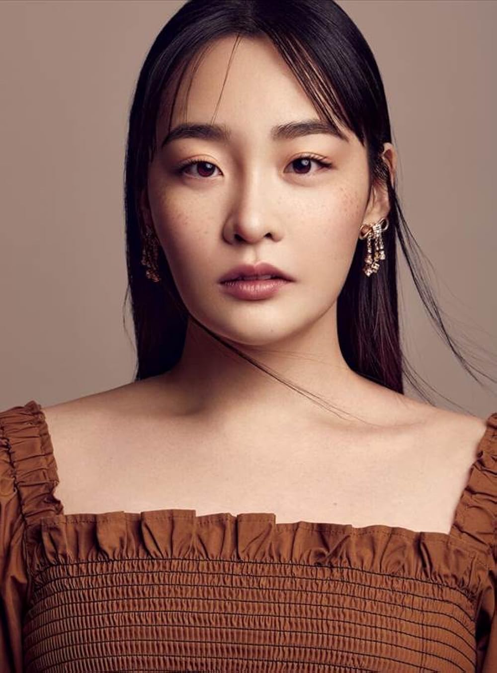 Yomon va kulgili pornografik tasvirlardan iborat onlayn videolar Katta dumbalarning fotosuratlari