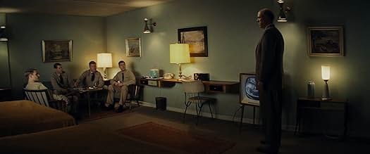 पोस्टर देखें