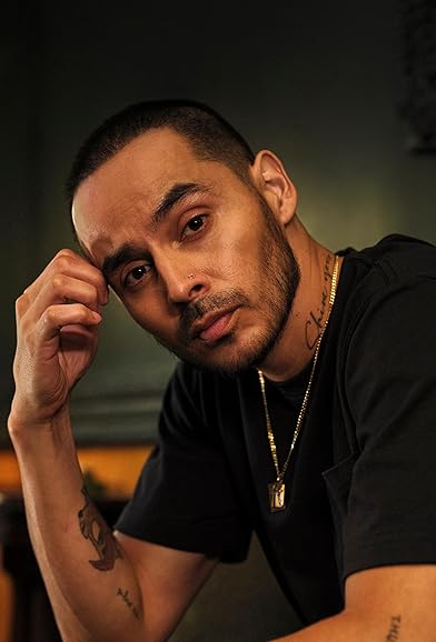 Primary photo for Manny Montana Primary photo for Manny Montana
