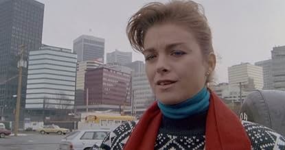 पोस्टर देखें