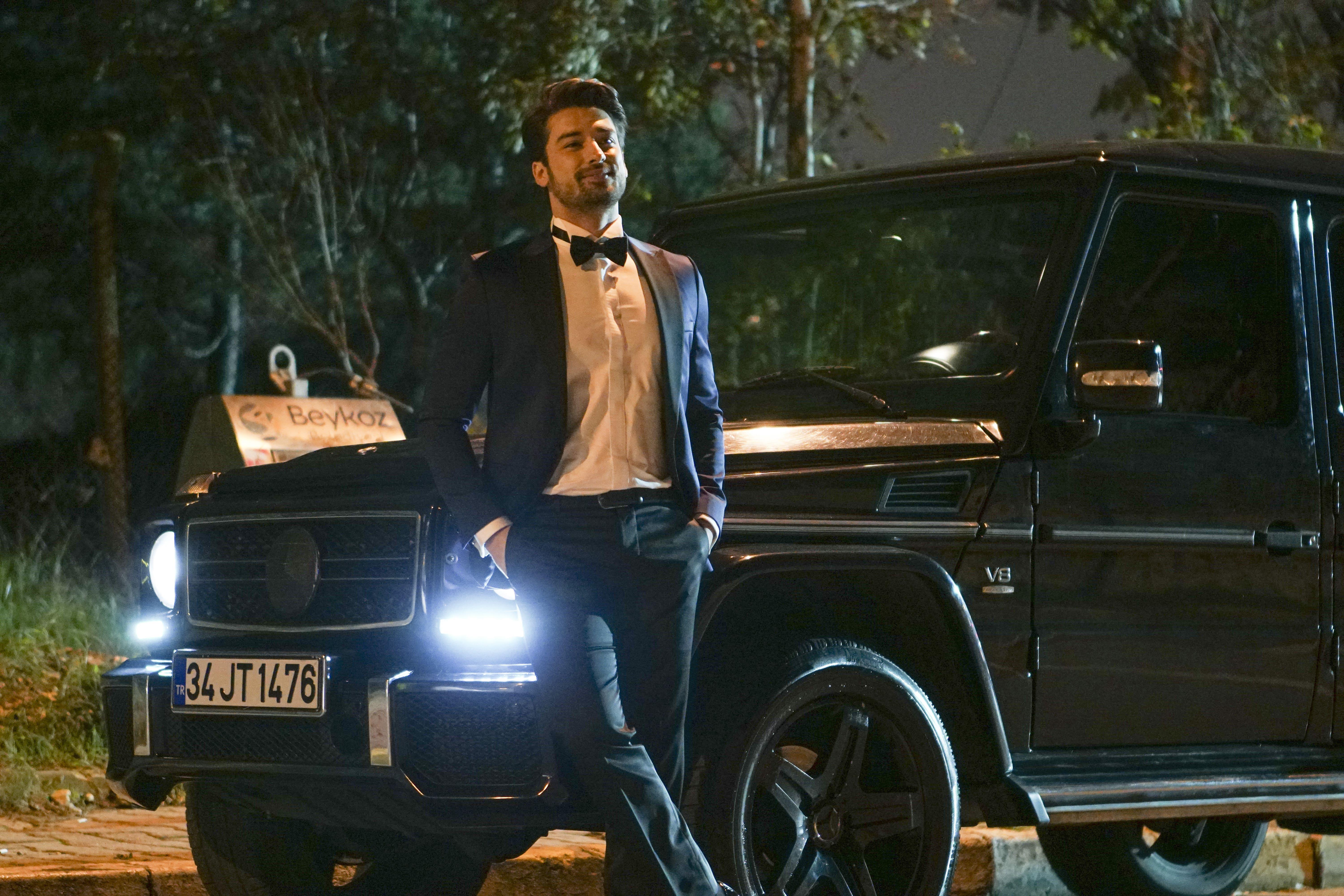 Arab ayollari bilan orgiyalar Yetuk ona jinsiy aloqa