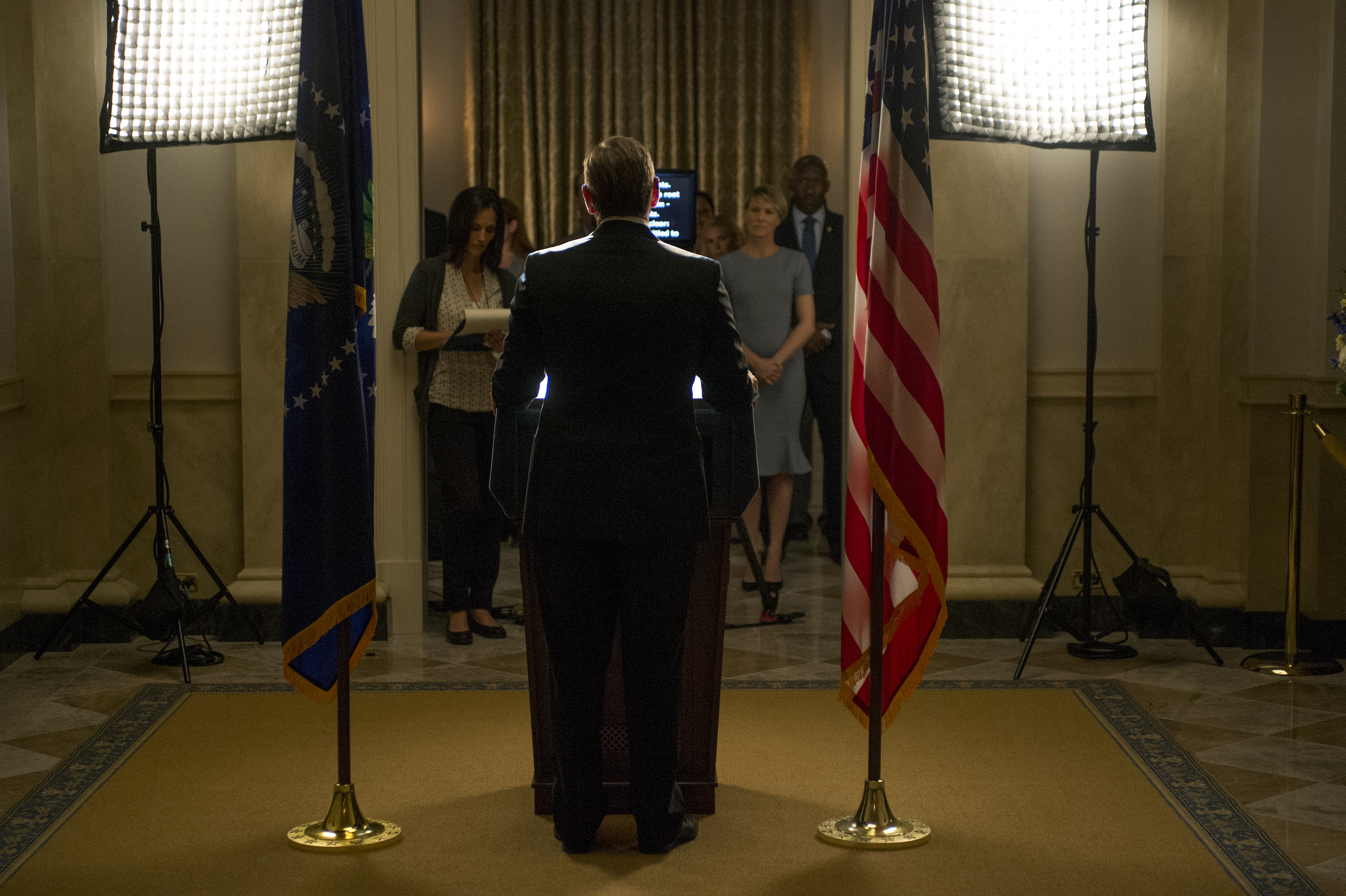 House of Cards (2013) - iconic movie scene - frame 4