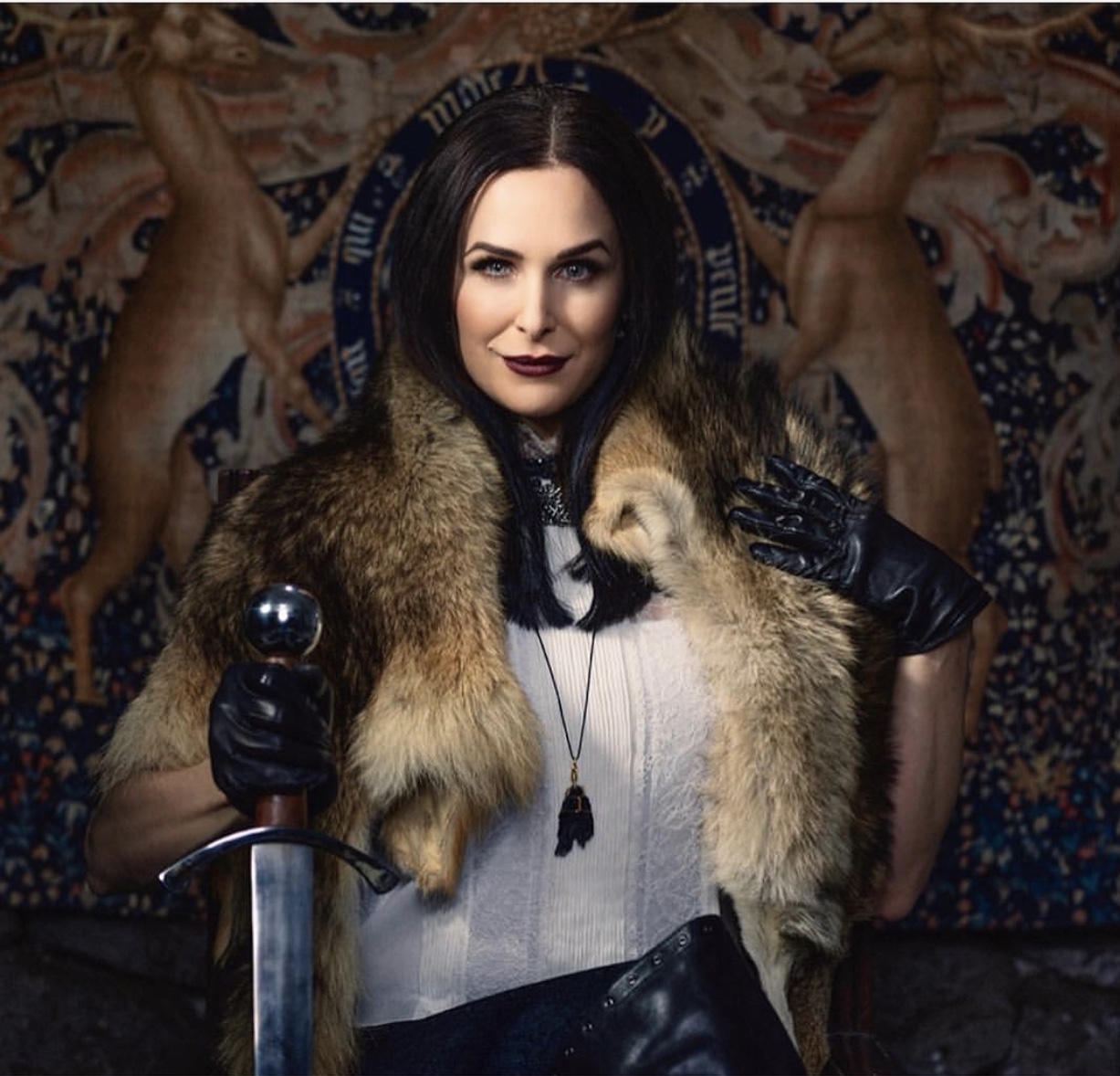 Ichkaridan mushuk video Yalangoch qirgiz ayollarning külotli suratlari