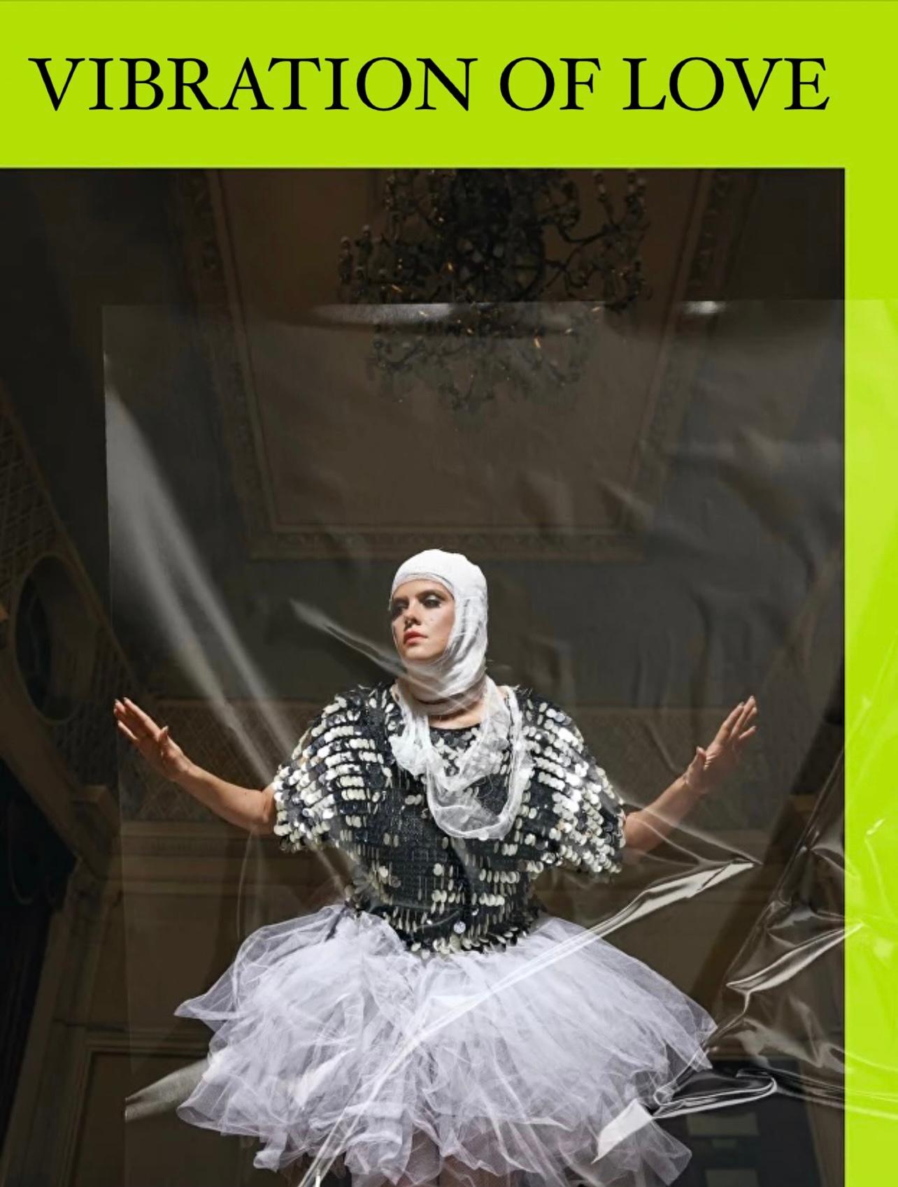 Mast ayollar yashirin kamera video