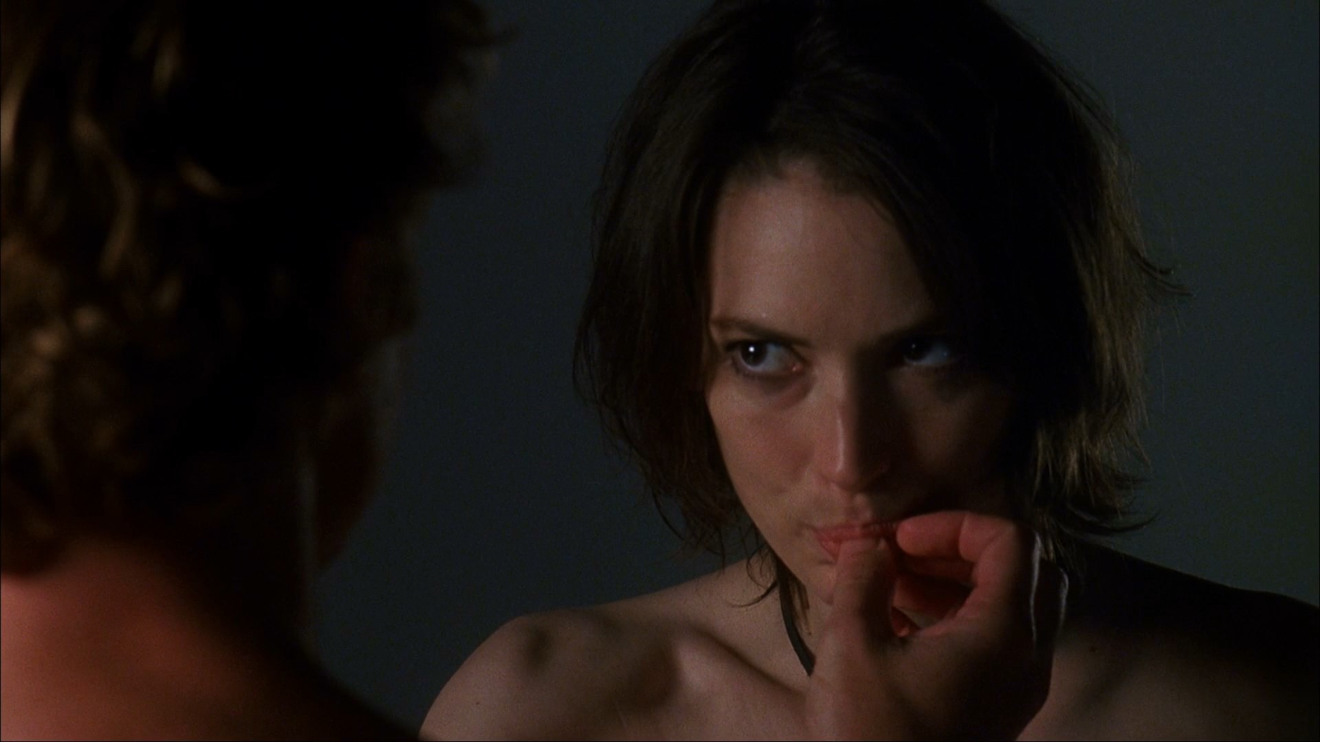 Анасы ұлын асүйде шырынды жопасымен жыныстық қатынасқа түсіреді Жалаңаш Эмма Уотсон цензурасыз