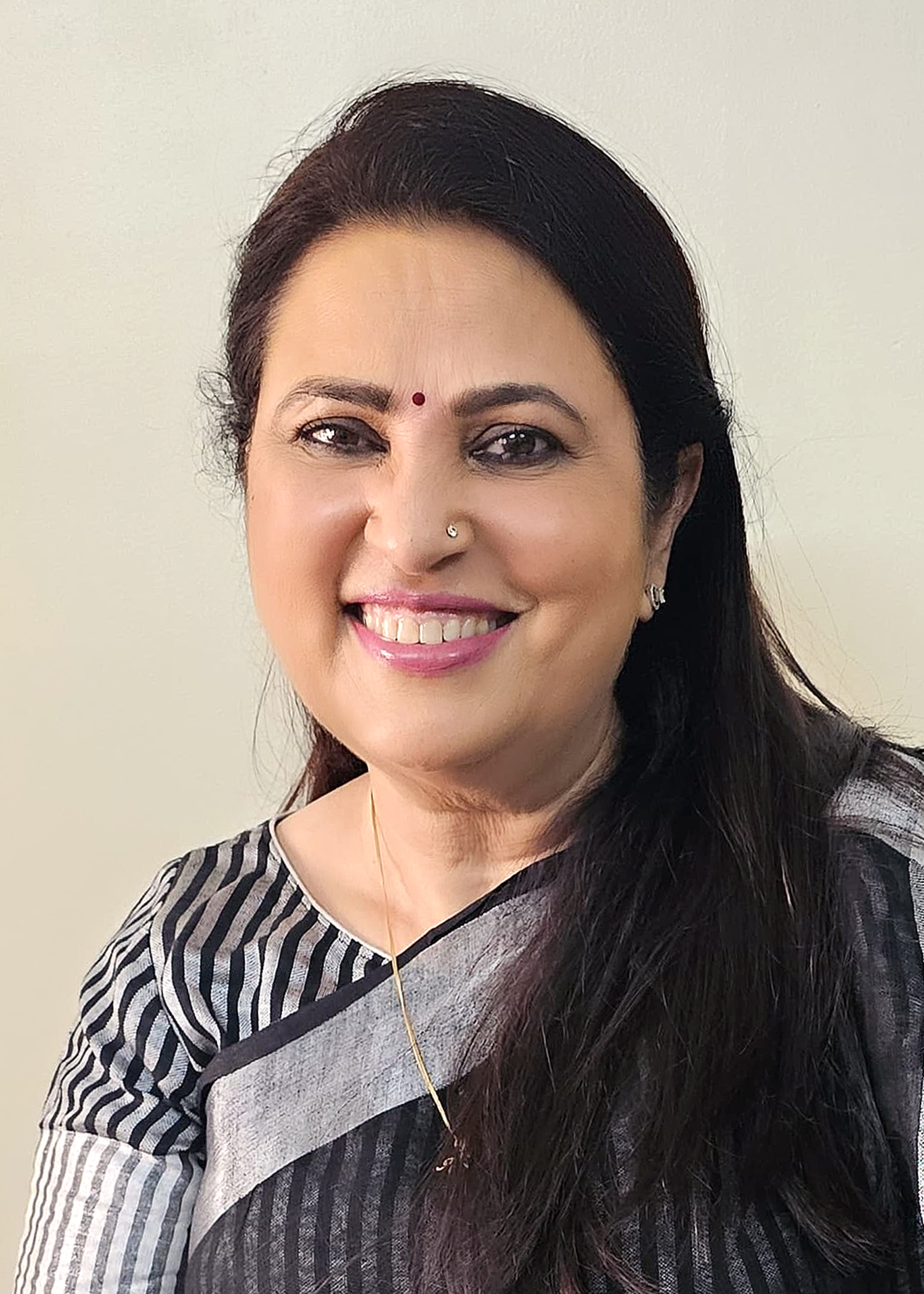 Nadya Dorofeevaning yalangoch eshagi