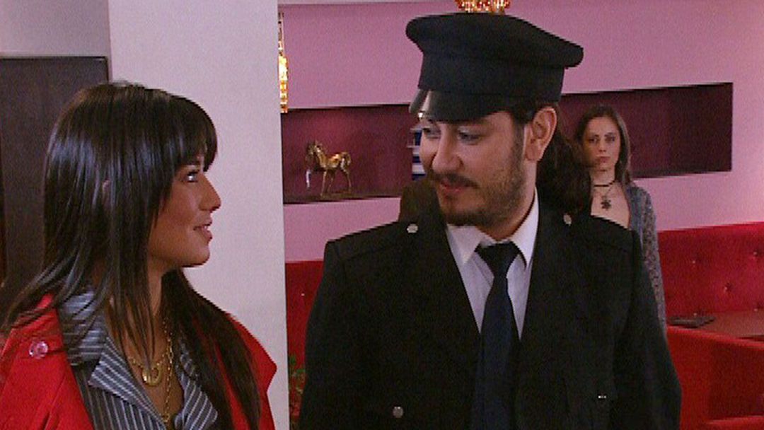 Erkak jinsiy olatni uchida bir tomchi sperma bilan