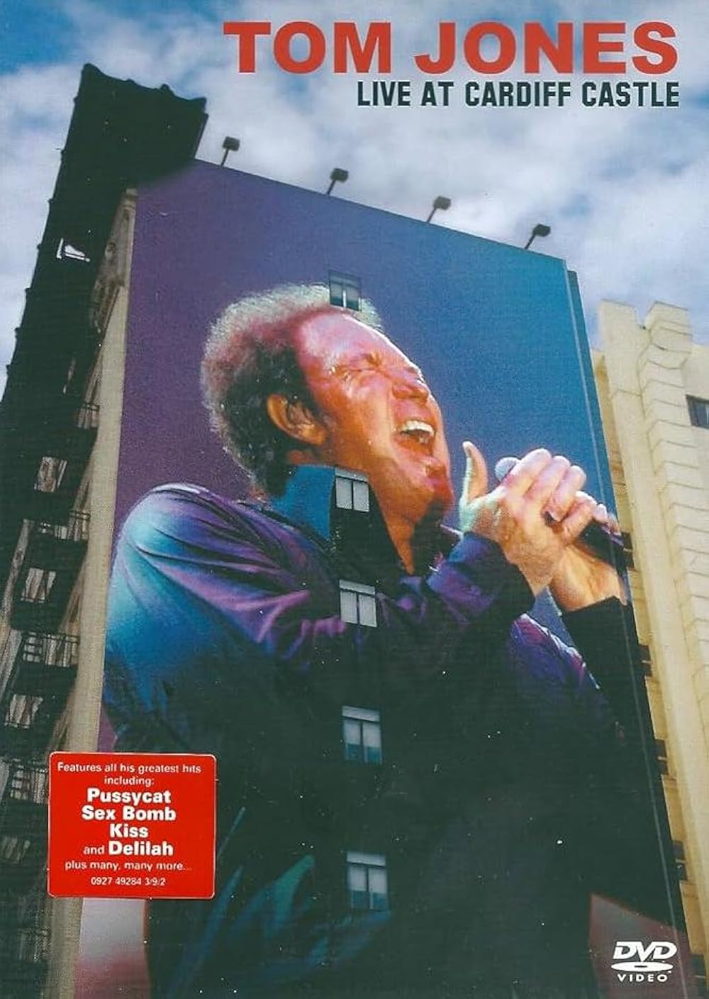 その他 Live At Cardiff Castle by Tom Jones (VHS) Tom Jones – Live At Cardiff Castle – DVD (PAL) + CD (), 2002