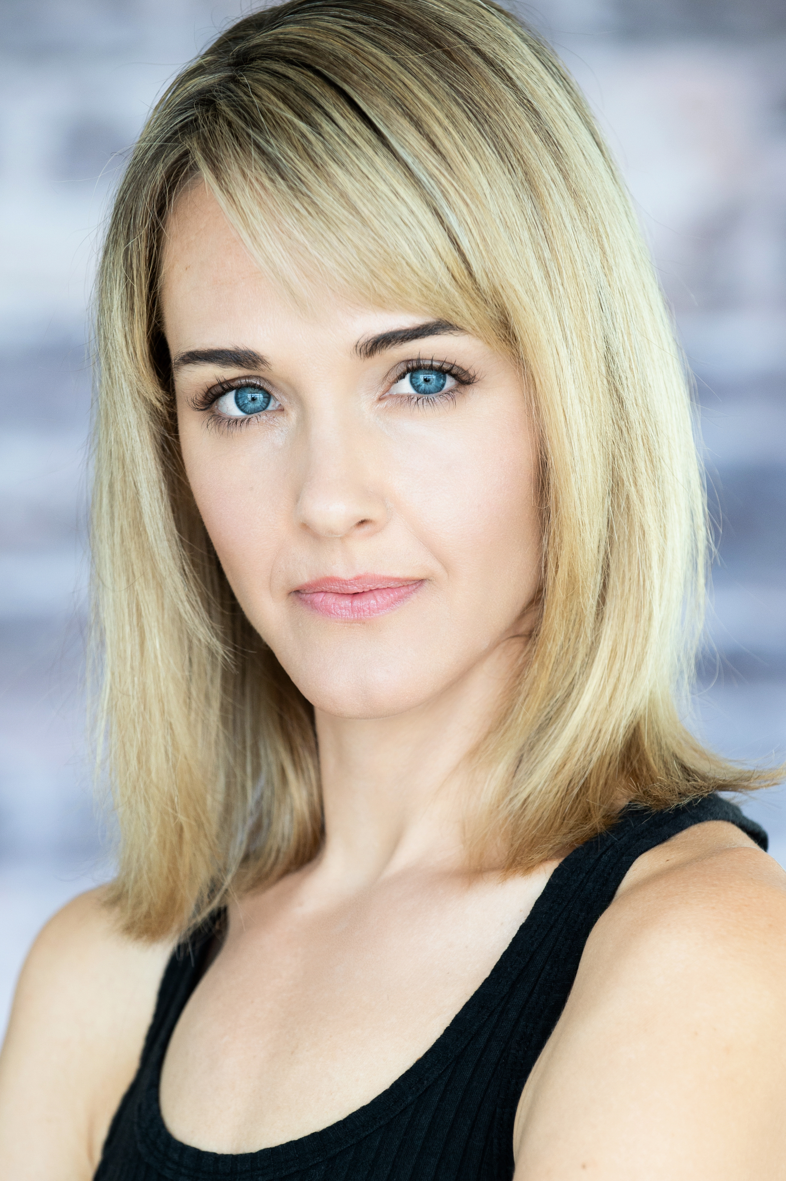 Ruminiya jinsiy aloqa Katta kokraklar orasidagi xoroz