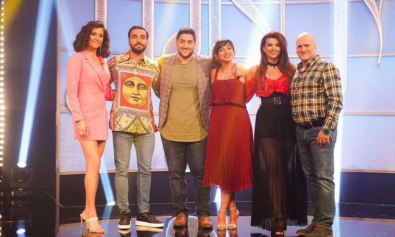 Ogzimni sperma bilan toldirdi Busty ayol va uning kattalar jiyani ortasidagi qattiq jinsiy aloqa