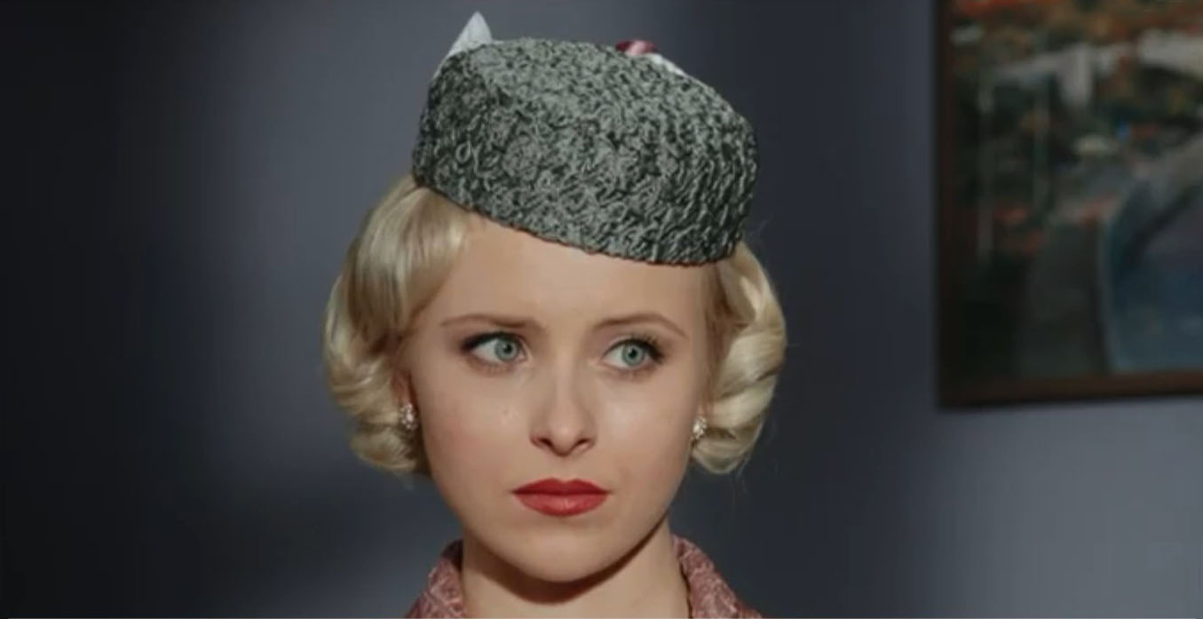 Ересек апайлар қалай сорып жатыр Планшеттегі бір күндік секс шебері.