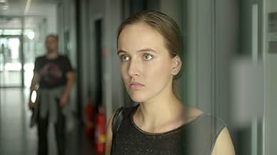 पोस्टर देखें