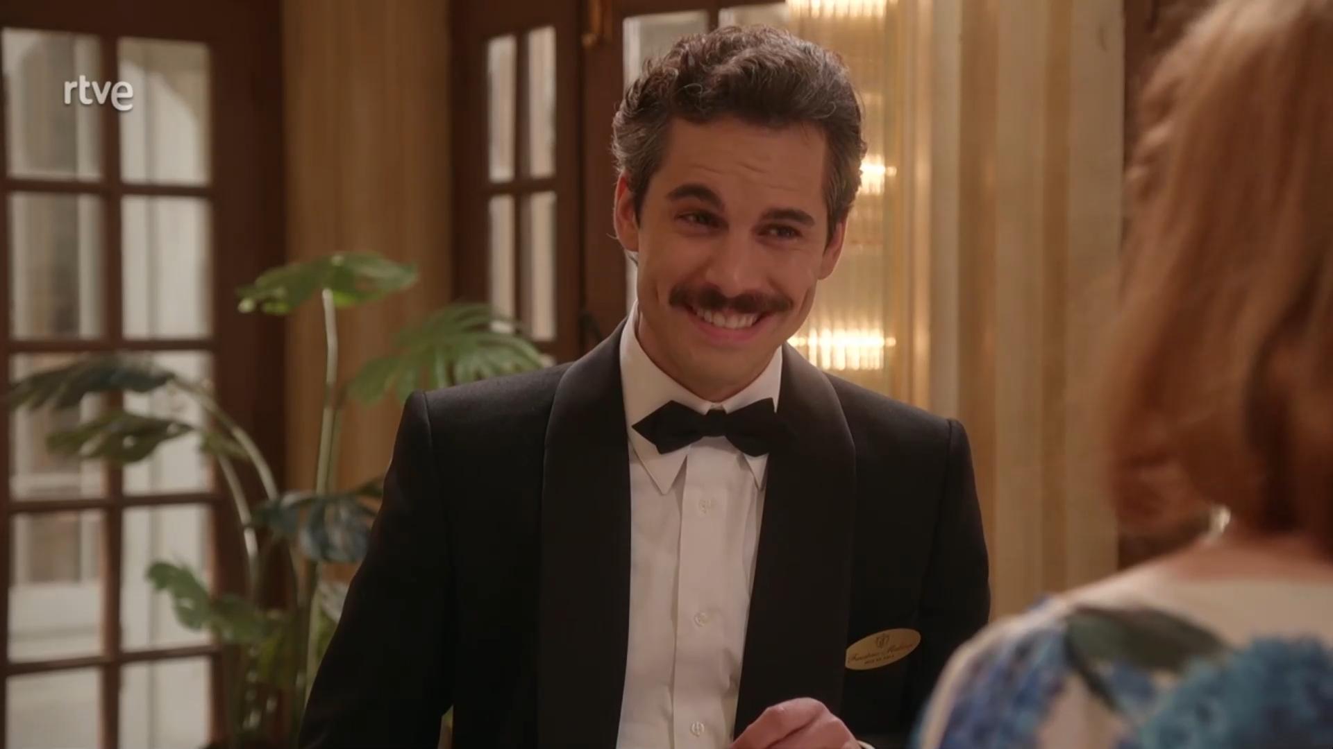 Dos vidas. Dos vidas. Dos vidas. Rtve фото. Las dos vidas del capitan.