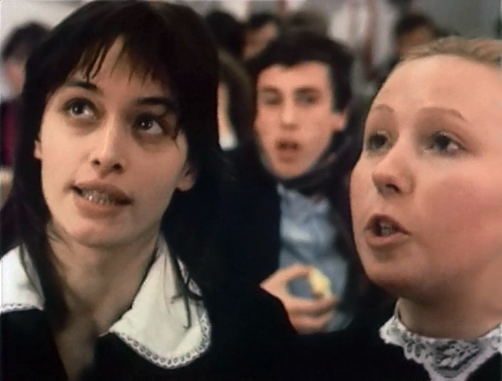 xxx uy qurgan yalangoch hamshira Men erkaklarning onanizm pozitsiyalarini organmoqchiman.