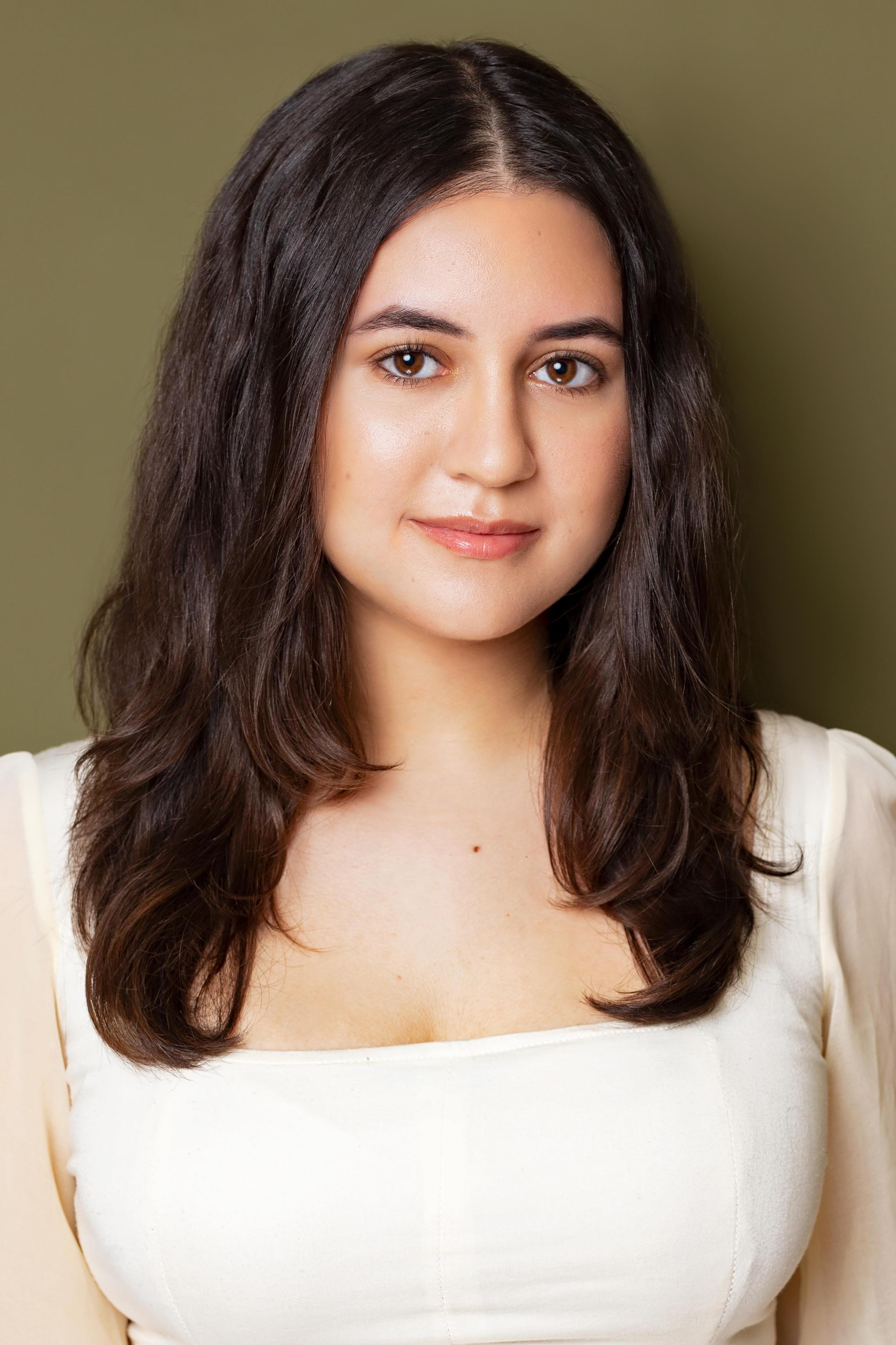 Sarahbeth Zohrehvand - IMDb Sarahbeth Zohrehvand - IMDb