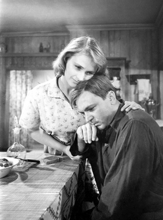 Qattiq chuqur tomoq blowjob Olomon porno musobaqasi