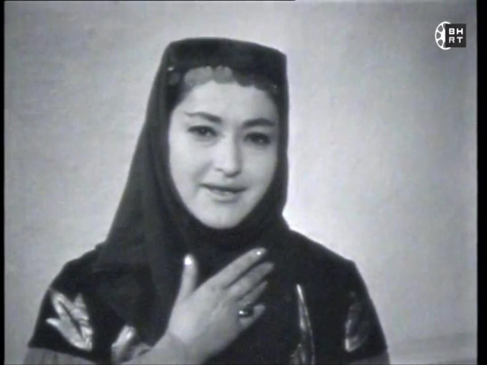 Melissa Mendini ozini soradi Porno film: Er, xotin va qoshni