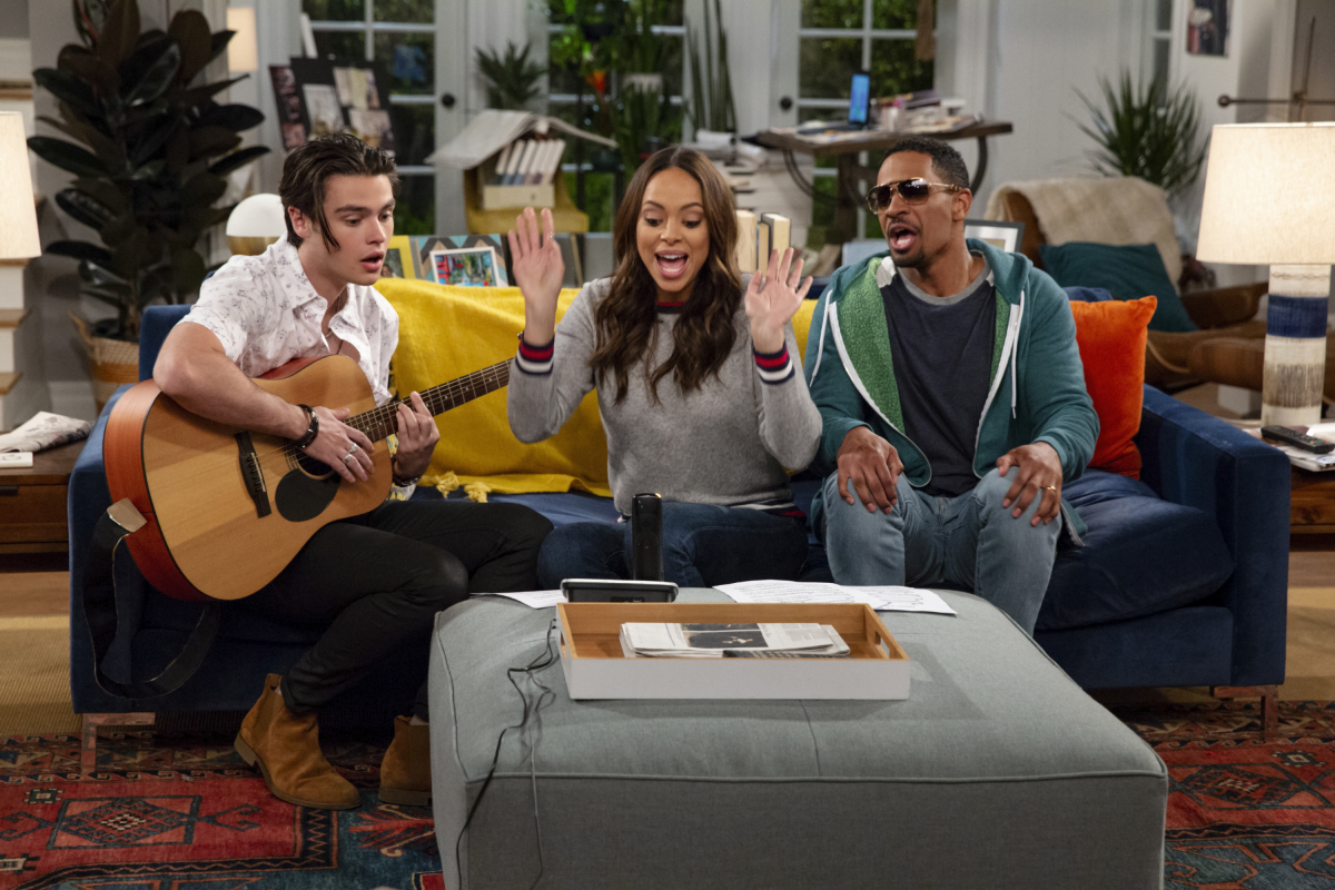 Amber Stevens West, Damon Wayans Jr., and Felix Mallard in Happy Together (2018)