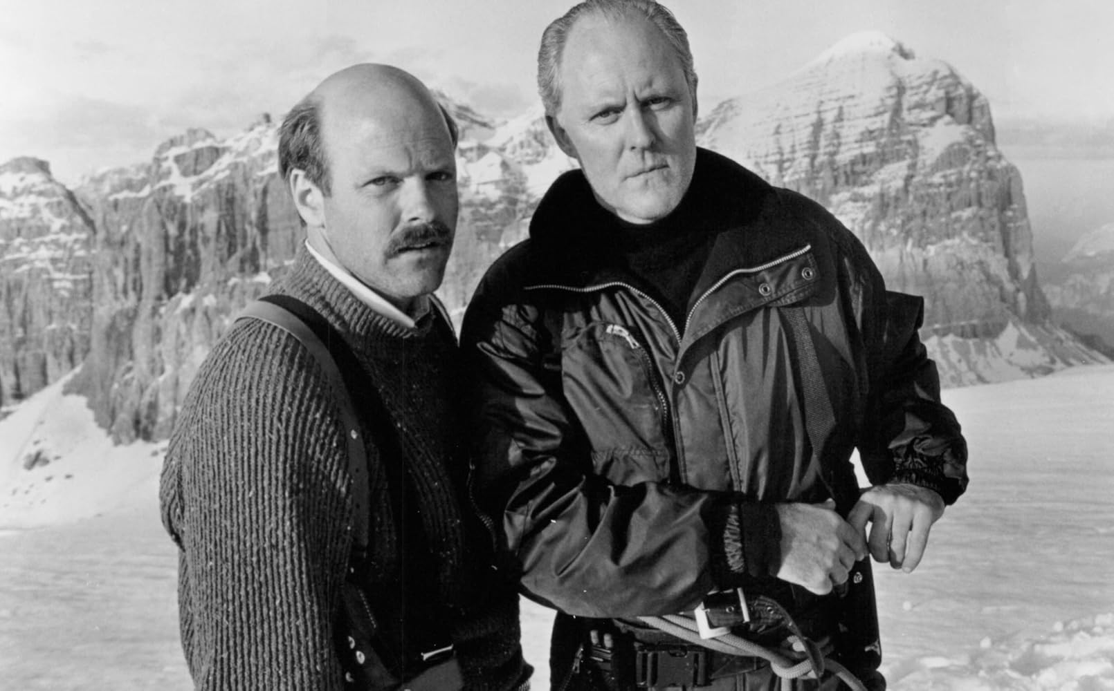 John Lithgow and Rex Linn in Cliffhanger (1993)