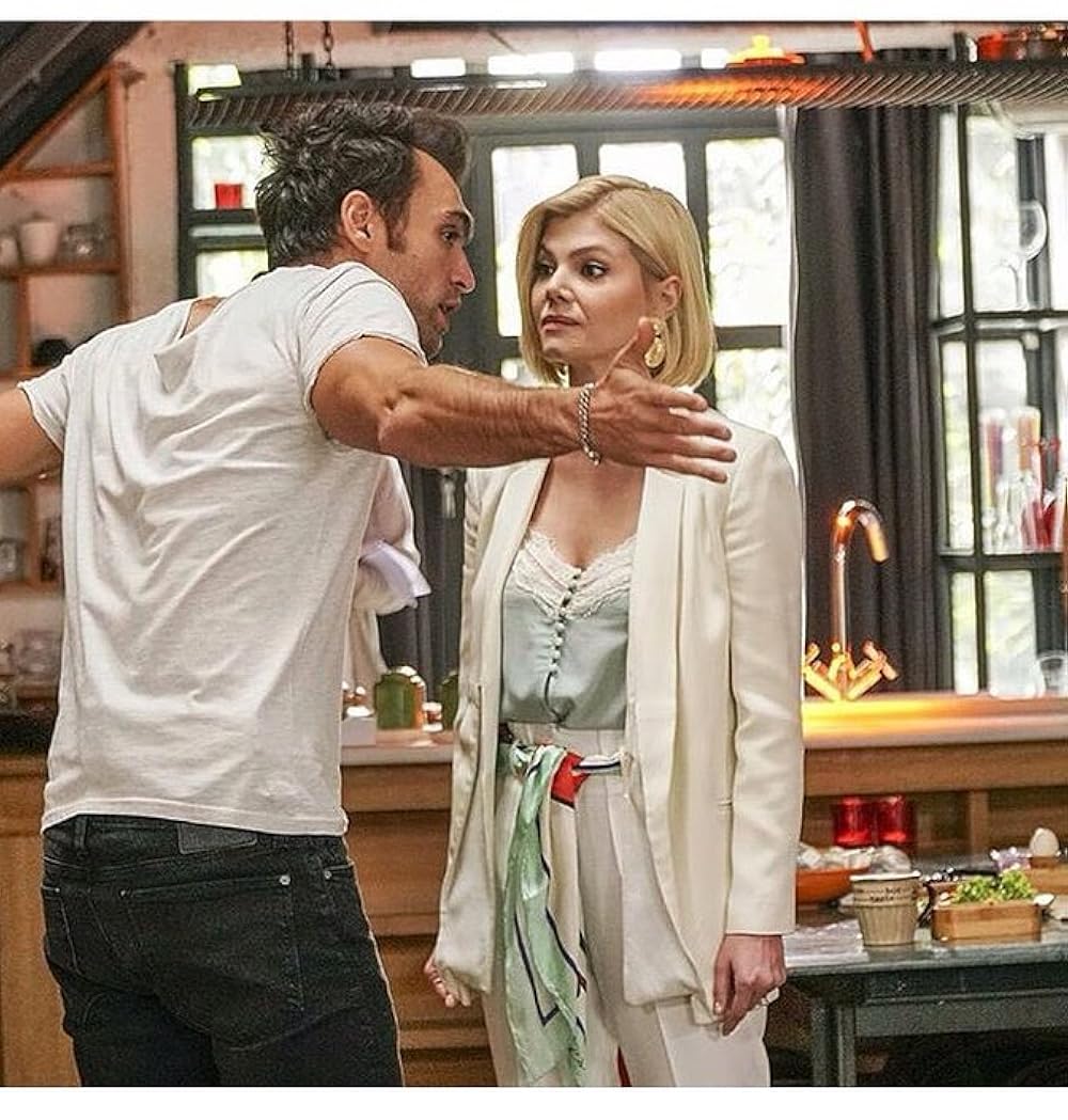 Askar bilan jinsiy aloqa onlayn Oz onam va singlim bilan jinsiy aloqa