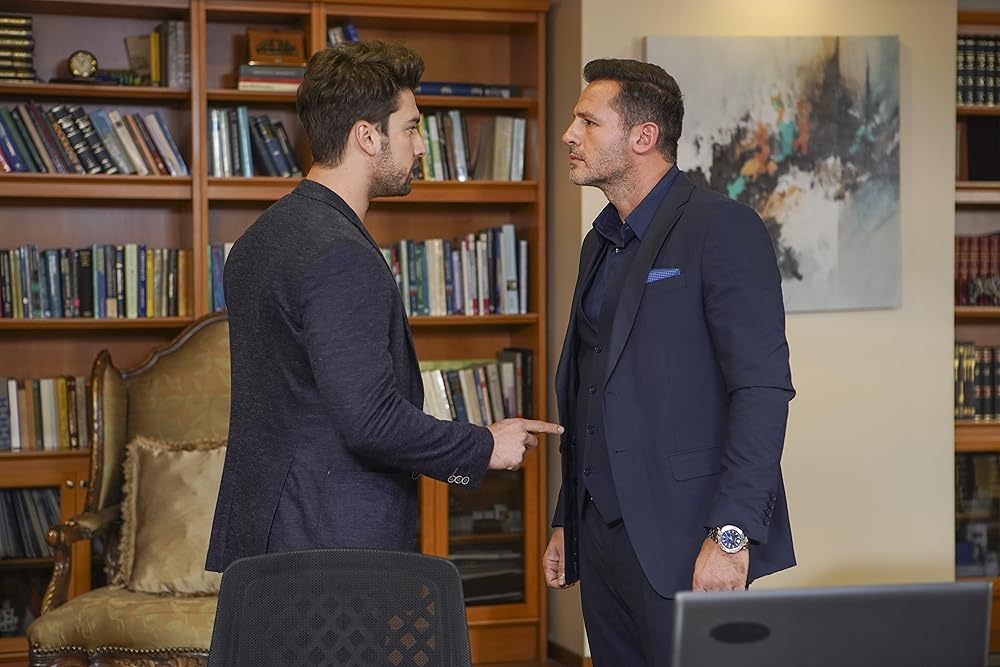 It bilan jinsiy aloqa video U qizni ozi bilan jinsiy aloqada bolishga kondirgan (ruscha onlayn video tabiatda)