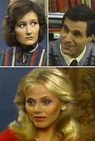 Gimnastika porno mp4 Xotin erining oldida jinsiy aloqa qiladi, er esa haqiqiy porno tomosha qiladi.