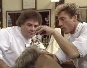 पोस्टर देखें