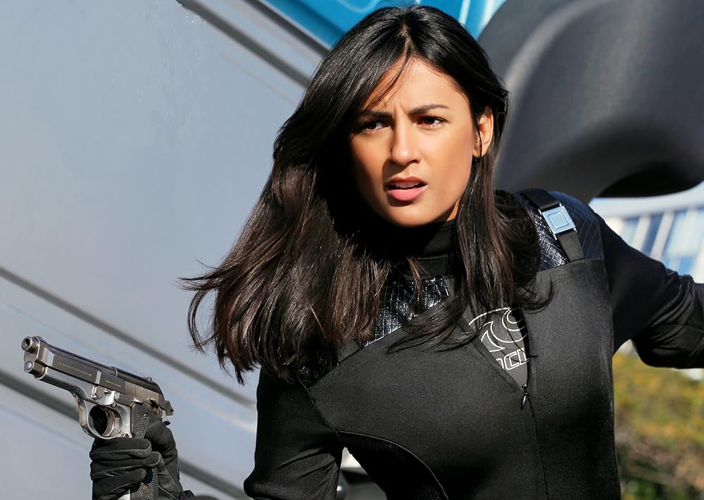 Ikki juftlik sheriklarini almashtirayotgani haqidagi porno videolarni onlayn tomosha qiling