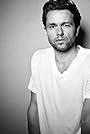 Julian Ovenden's primary photo Julian Ovenden's primary photo