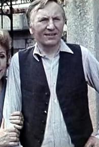 Primary photo for Annie Primary photo for Annie