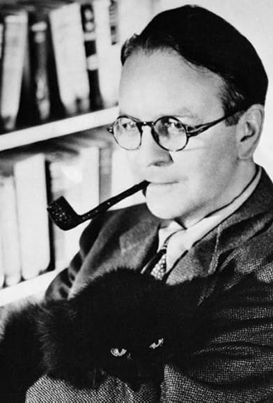 Primary photo for Raymond Chandler Primary photo for Raymond Chandler