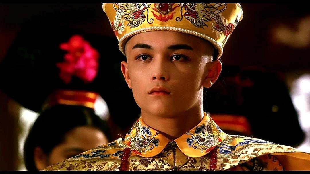 Rus porno onlayn yubiley Semiz ayol vites qutisi bilan onanizm qiladi