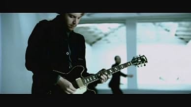 पोस्टर देखें