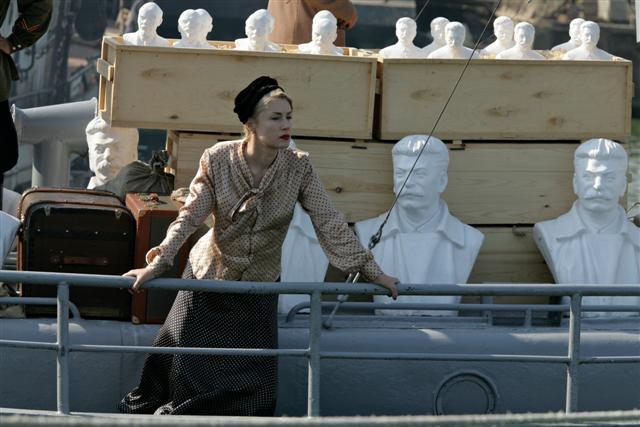 Qizlar oz pussies licked olish va ular jum