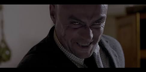 Sean Cronin as 'Cyrus' in 'The Thompsons'
