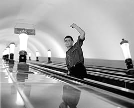 Chiroyli yalangoch ayolning külotlarini yechish videosi Anisa Kate pornosini onlayn tomosha qiling