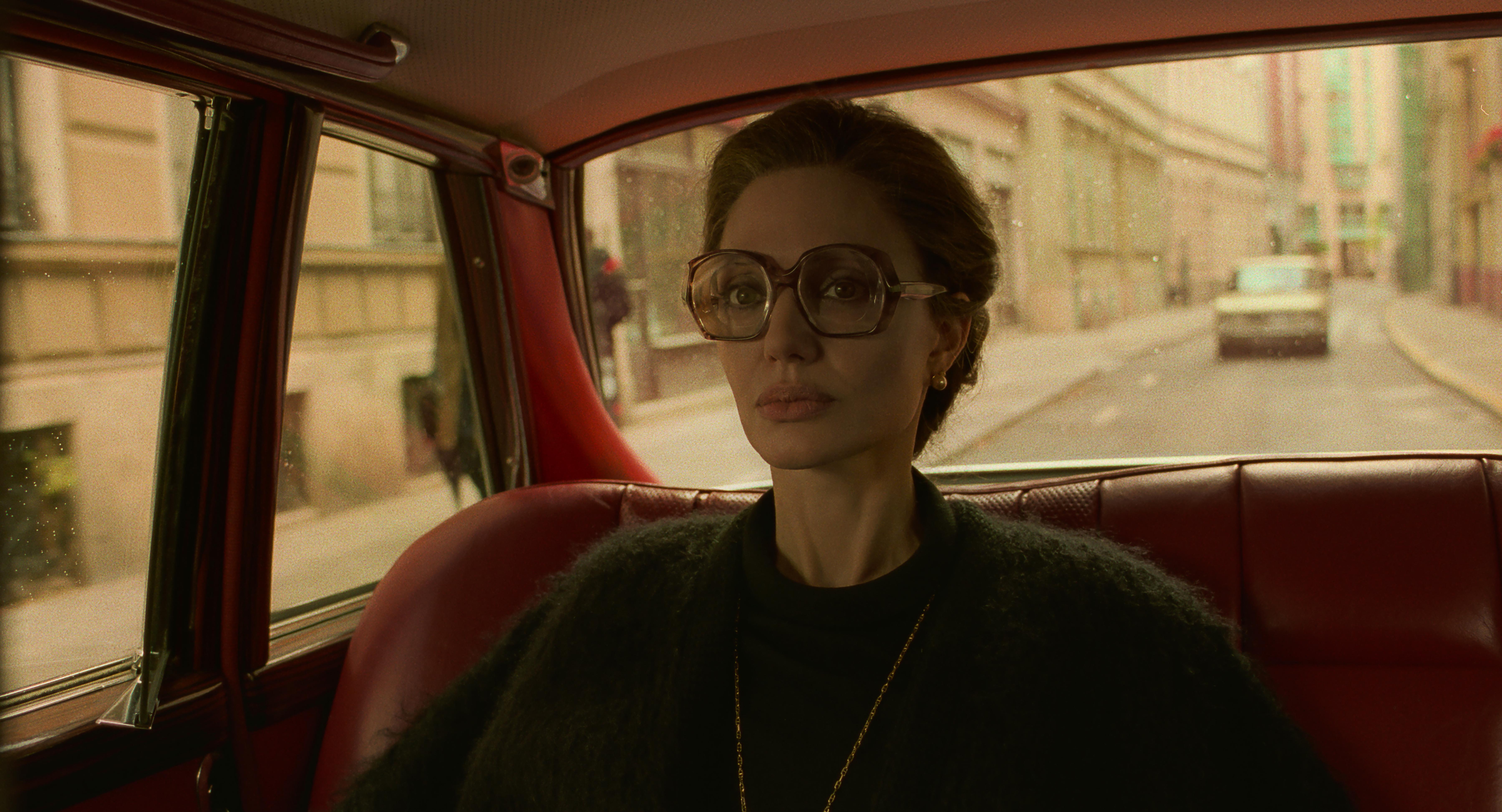 Етік, шұлық және шағын юбкадағы секс Африкалық аборигендердің порносын қараңыз