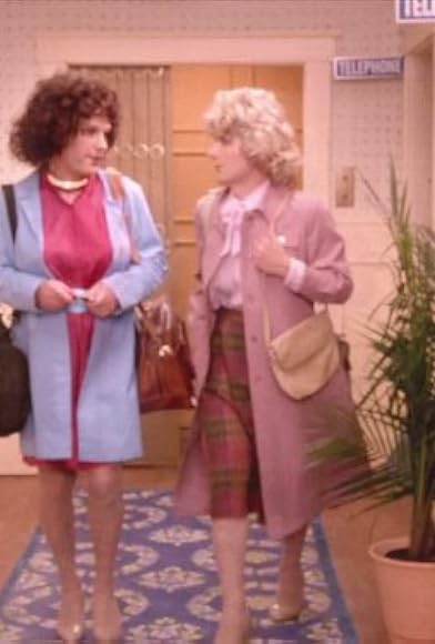Primary photo for Bosom Buddies Primary photo for Bosom Buddies