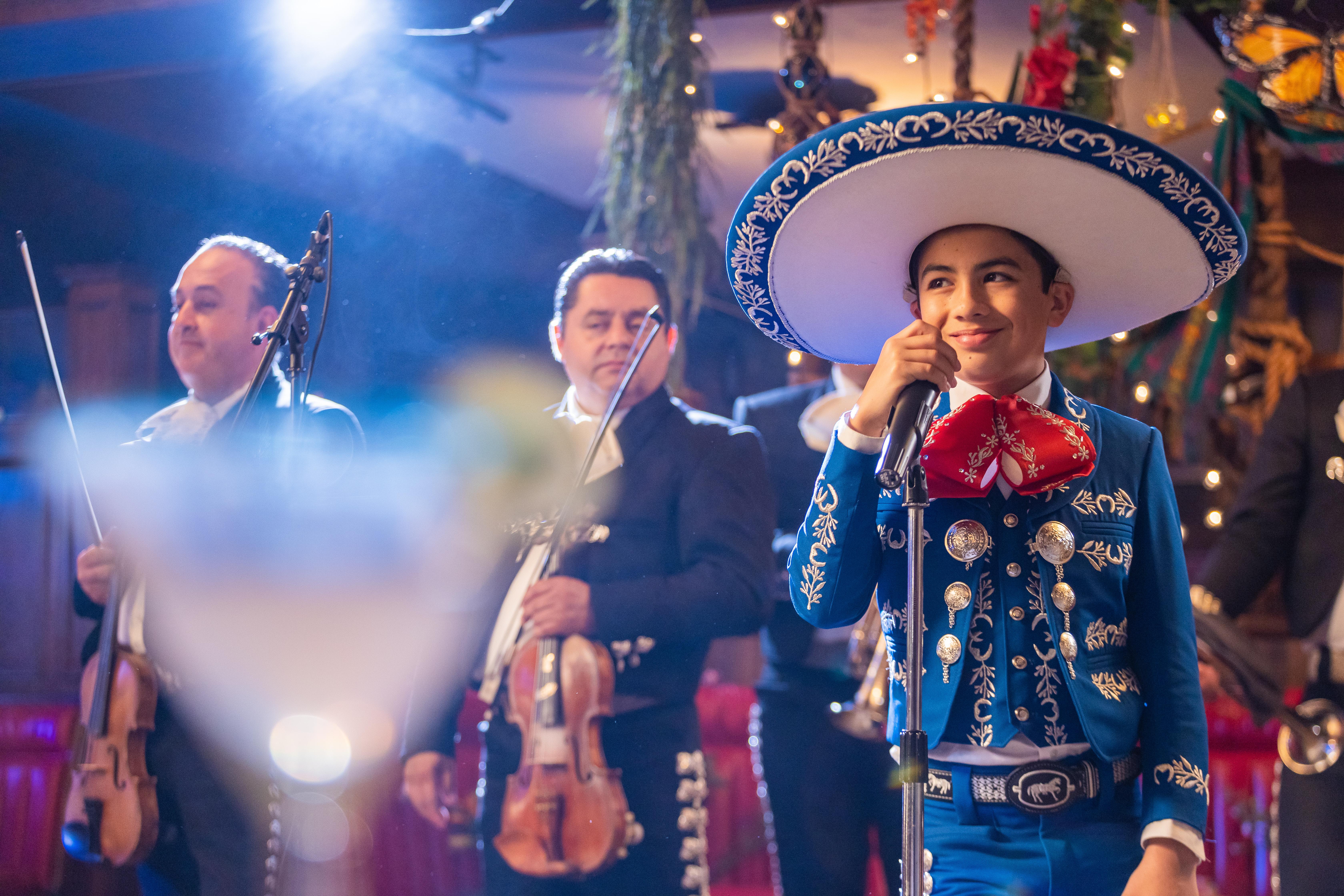 Canta Santiago (Short 2024) - IMDb