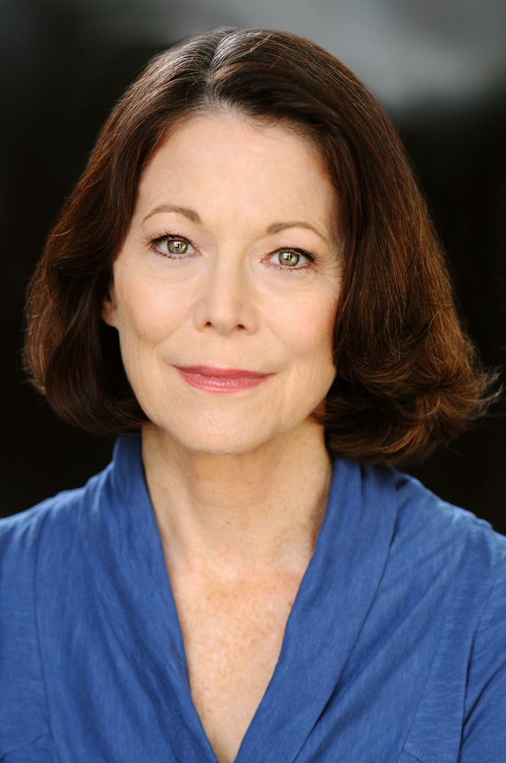 Catherineです。 MV5BODZhMWMwNmUtYzM1MC00YjM0LT