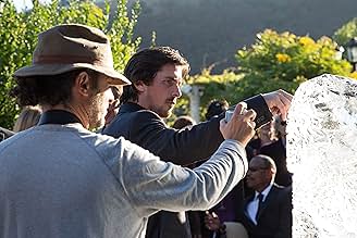 पोस्टर देखें