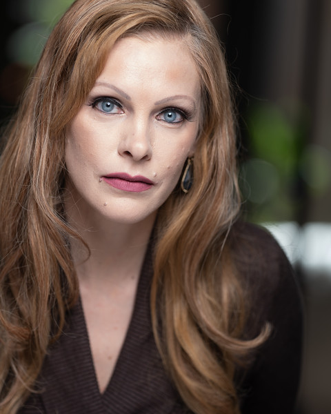 Notanish odam bir yigitni sikdi Transvestitlar videoda sikish