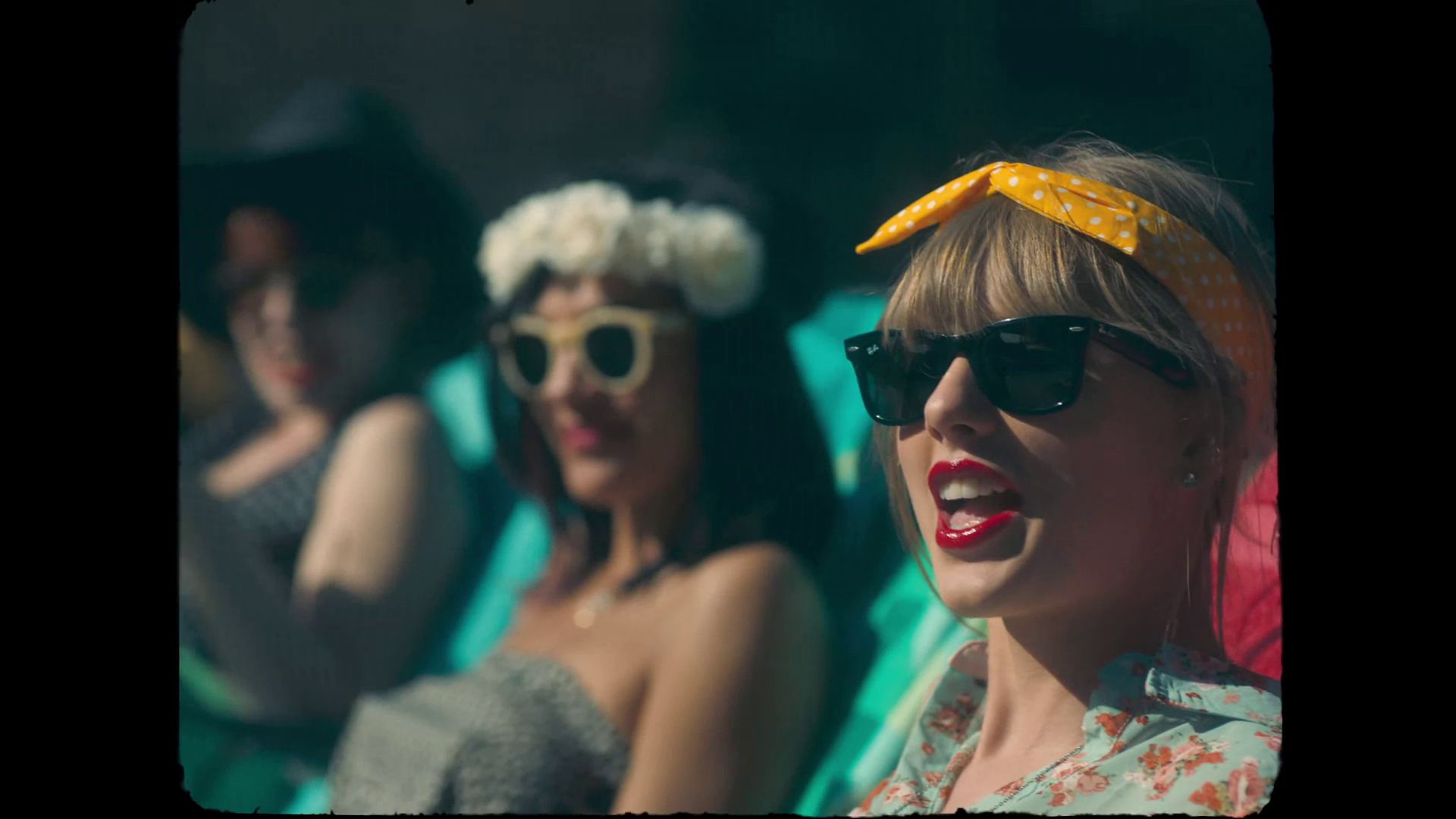 ミュージック Taylor Swift Official Music Video Clips Taylor Swift - 22 (Taylor's Version) (Music Video 4K) - YouTube
