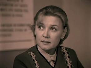 Retro sochli mushuk Qizning mushukni onanizmini onlayn tomosha qiling