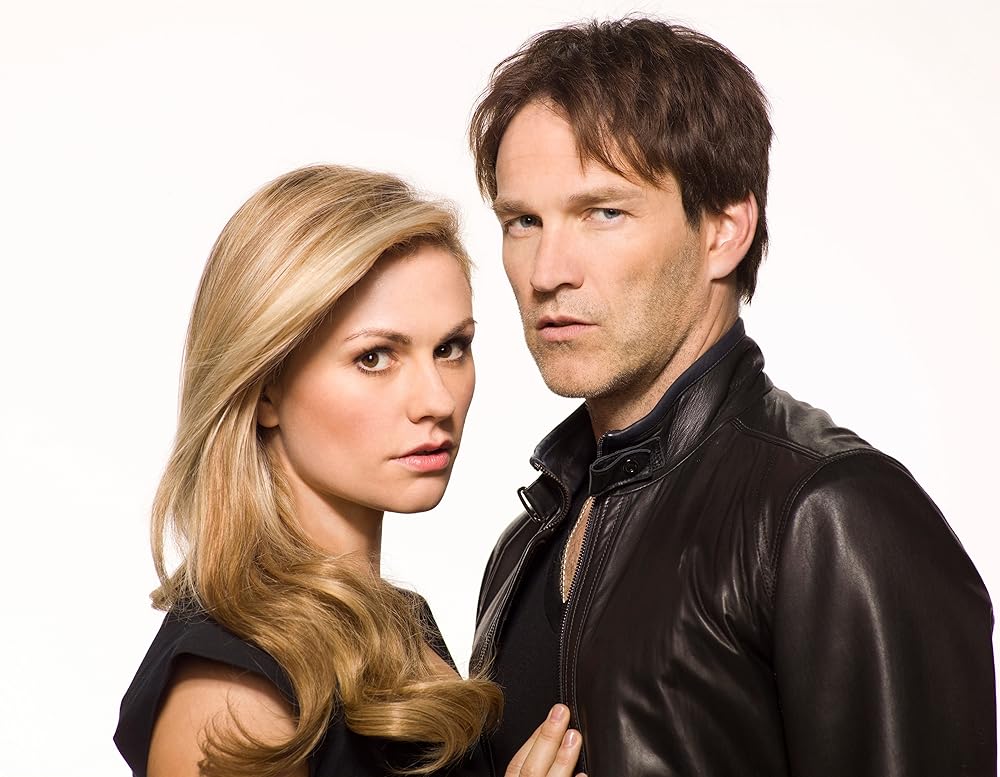 Ipak xalat kiygan jingalak qizlar