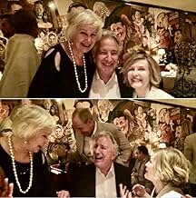 पोस्टर देखें