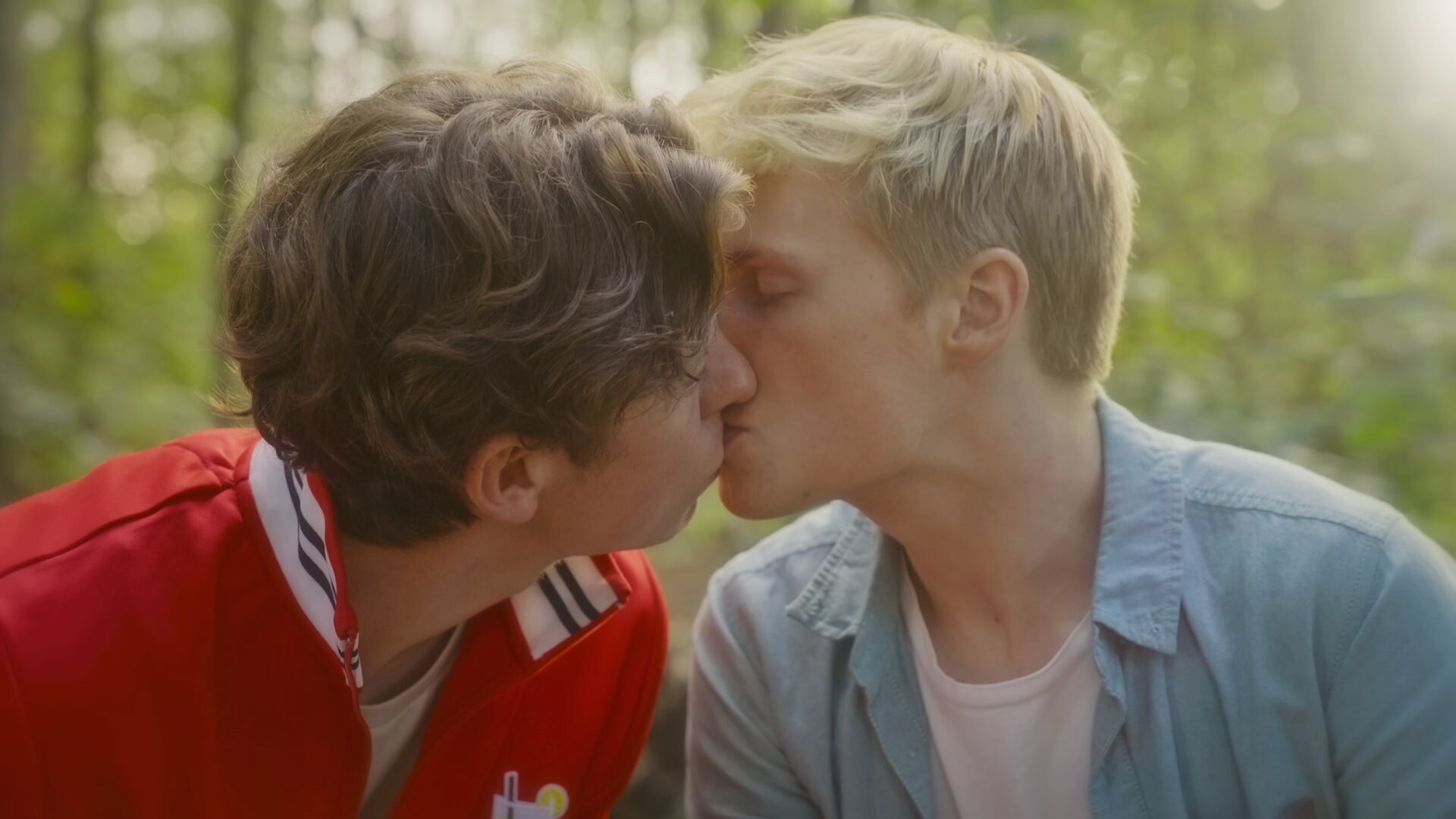 Bara sex (TV Mini Series 2024– ) - Photos - IMDb