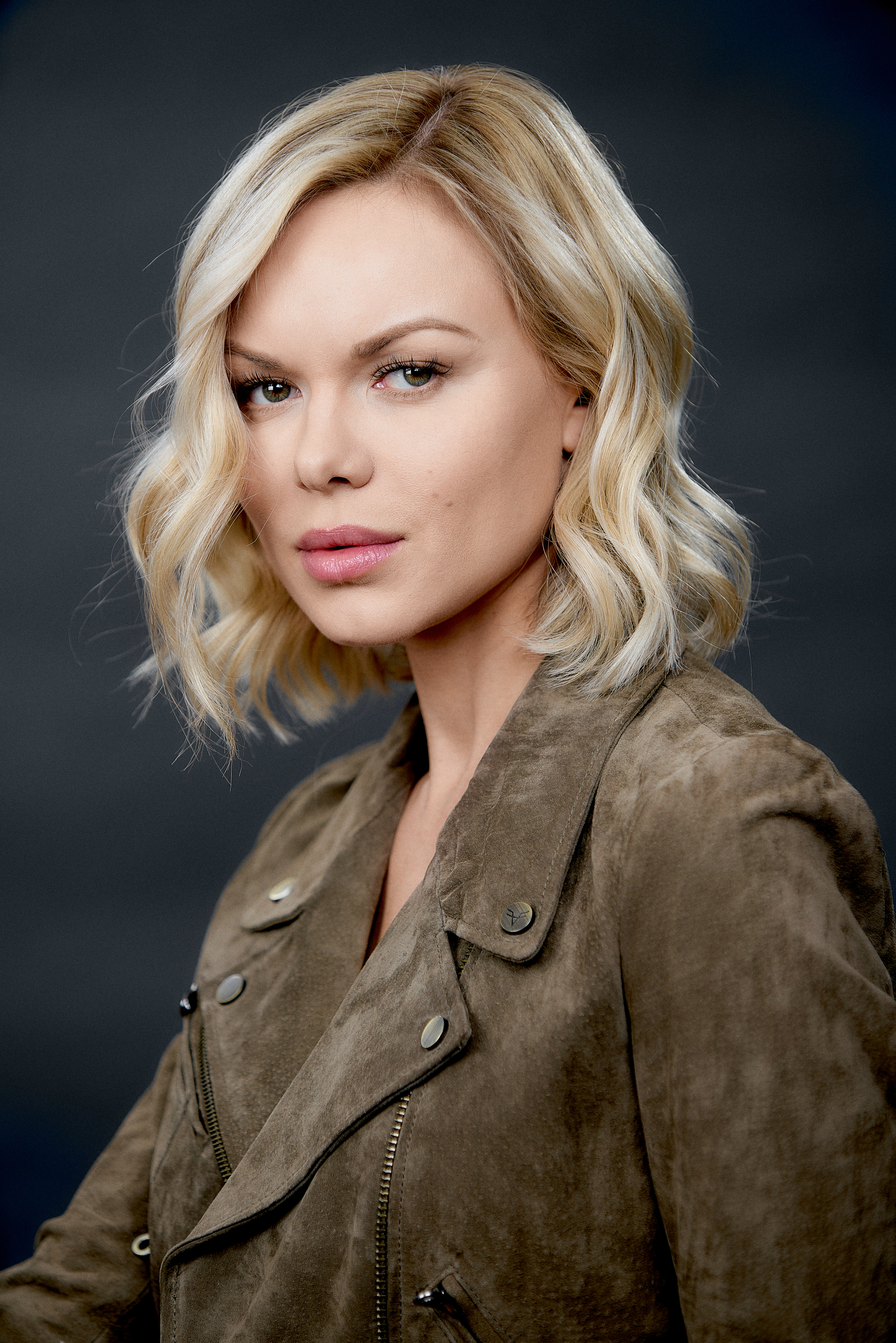 Lucy zara com porno Sex with a Rubber Woman ni onlayn tomosha qiling