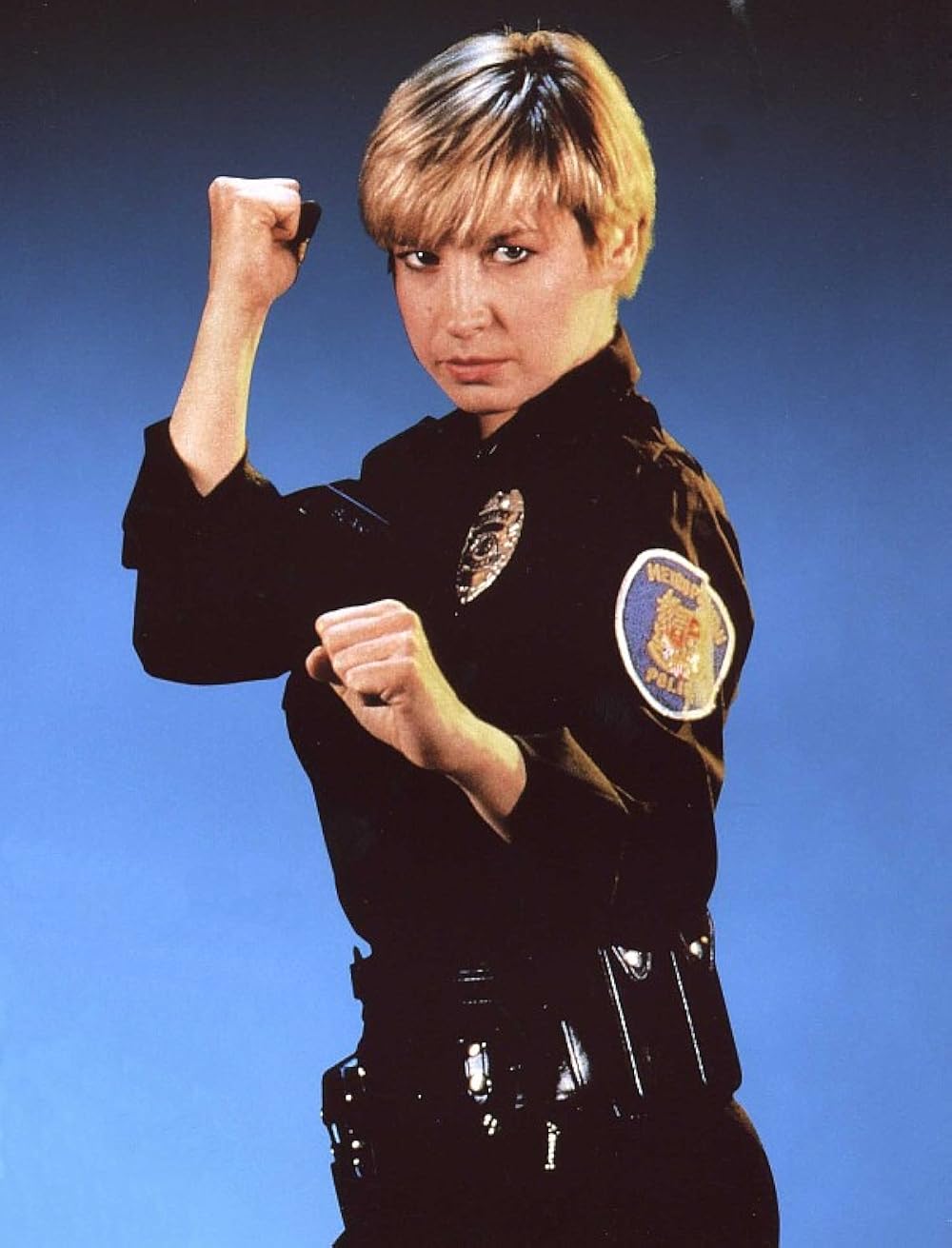 Avtomobillarda jinsiy aloqa xizmatlari Yosh yigitlar bilan ayollar video