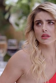 Primary photo for El corazón se me rompe en mil pedazos Primary photo for El corazón se me rompe en mil pedazos